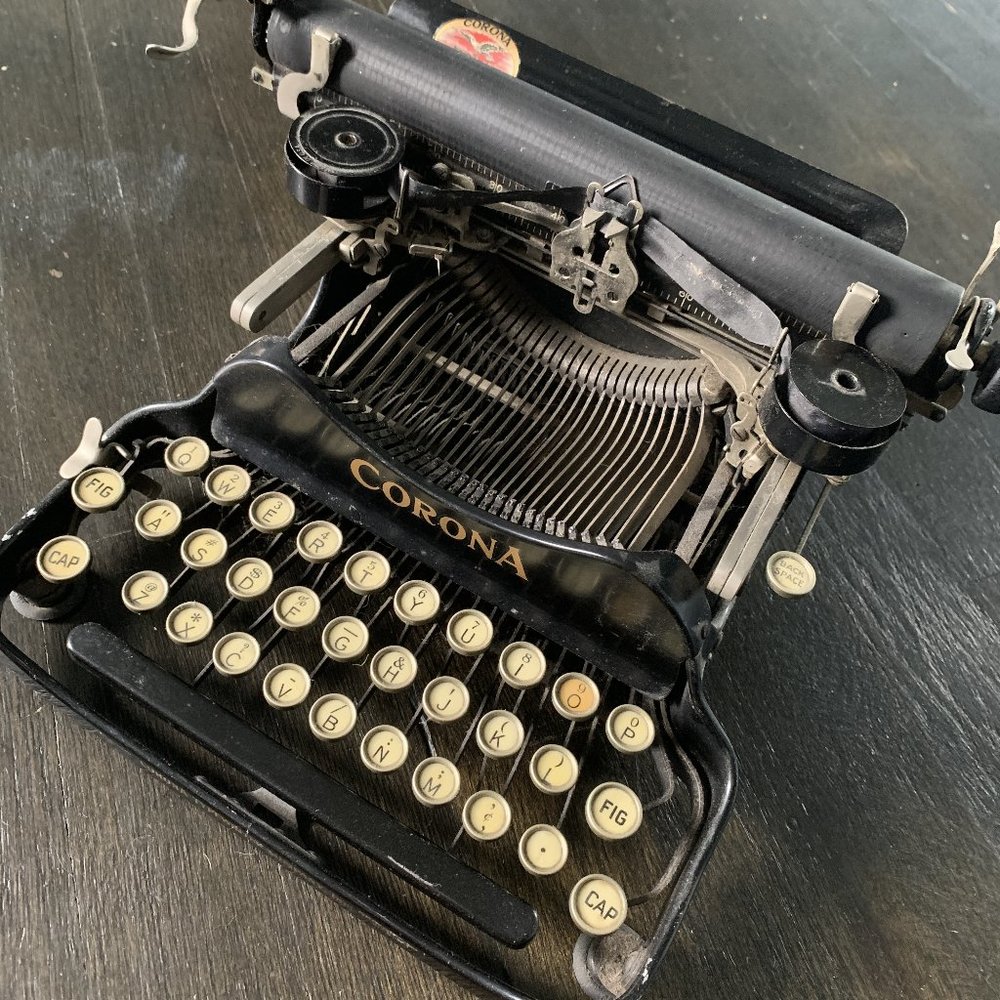 Antique CORONA FOLDING 3 Bank TYPEWRITER 1921